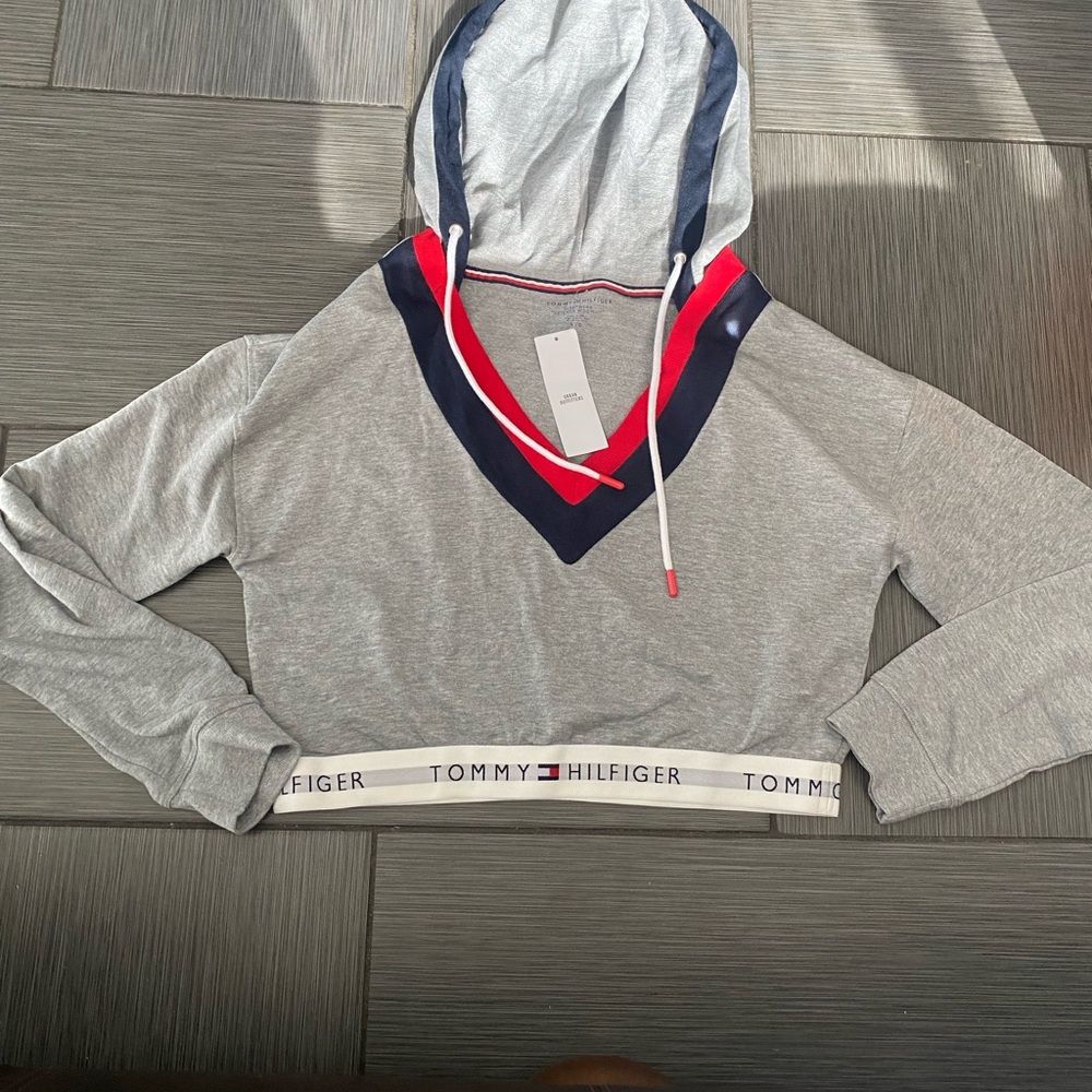 Tommy Hilfiger crop top